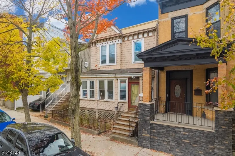 214 Angelique St, Weehawken, NJ 07086 - Image #2