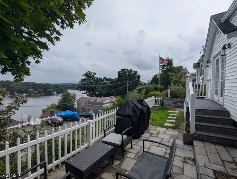 315 Lakeside Ave, Hopatcong, NJ 07821 - Image #2