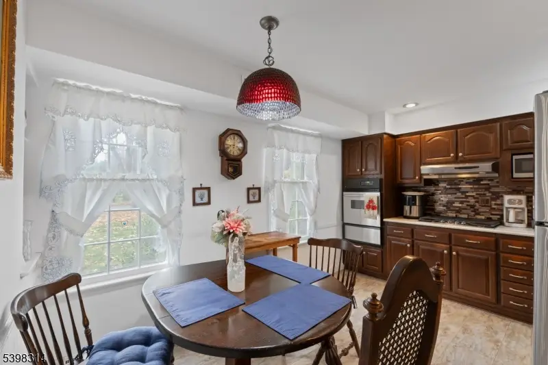 280 River Dr, River Vale, NJ 07675 - Image #3