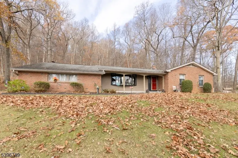 355 Rockport Rd, Mansfield, NJ 07865 - Image #1