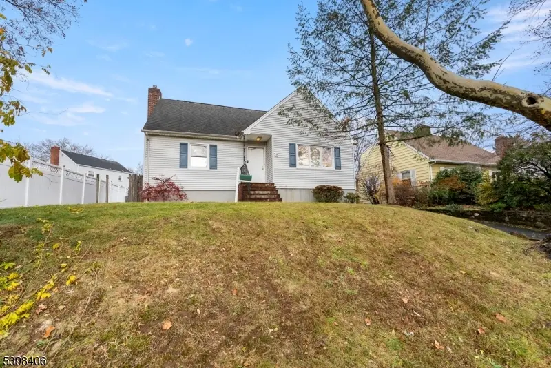 238 Riverside Dr, Springfield, NJ 07081 - Image #3