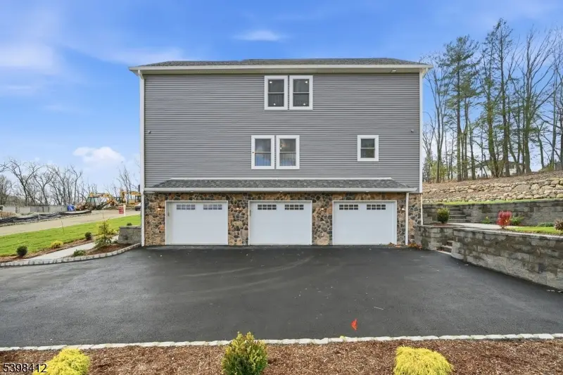 33 Eagles Nest Ter, West Milford, NJ 07480 - Image #3