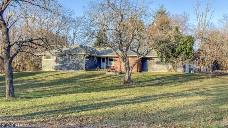 93 Mosher Rd, Griggstown, NJ 08540 - Image #1