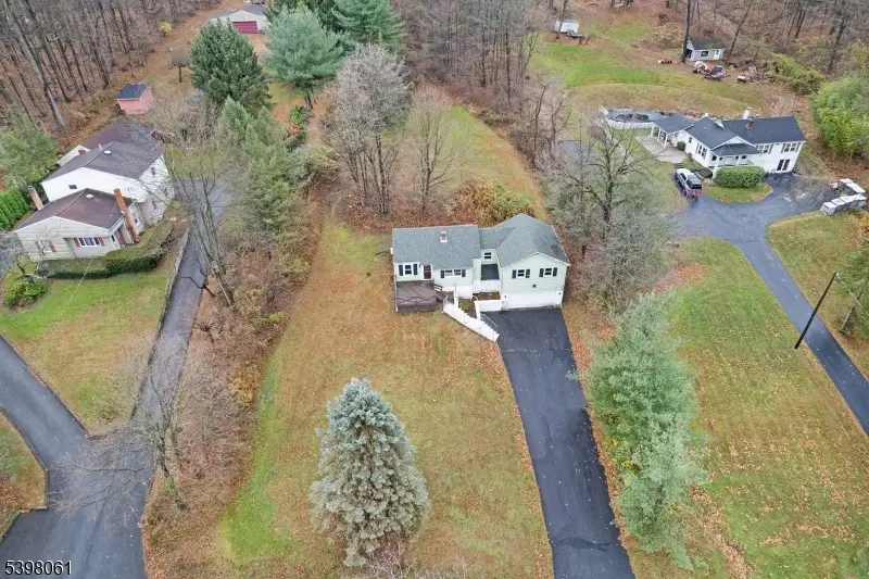 34 Old Mountain Rd, Clinton Township, NJ 08833 - Image #2