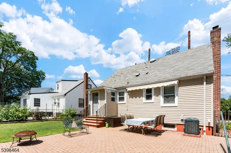 1084 Woodland Ave, Union, NJ 07083 - Image #3