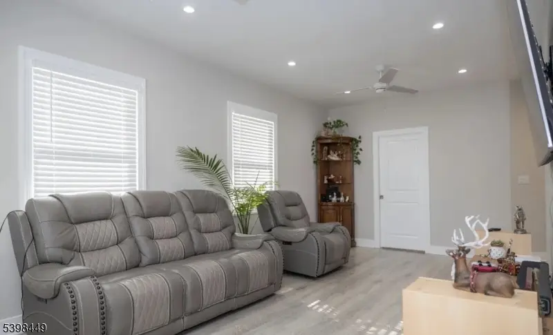 118 Holly St, Port Reading, NJ 07064 - Image #1