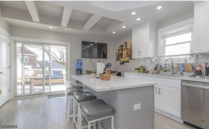 118 Holly St, Port Reading, NJ 07064 - Image #2