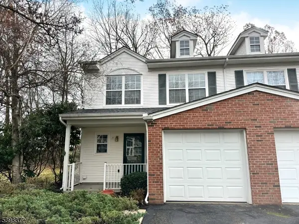 37 Maple Ln, Mount Arlington Boro, NJ 07856