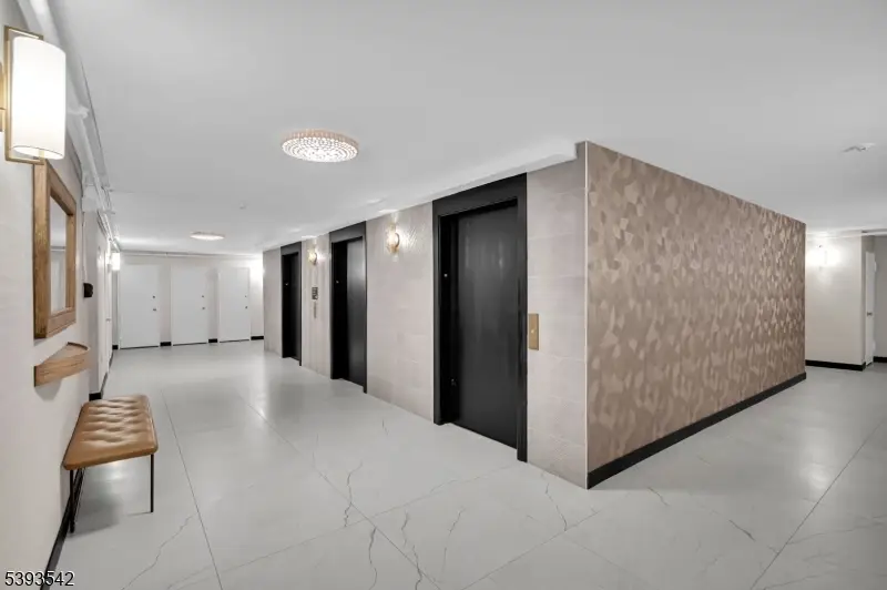 300 Winston Dr-c1601 #1601, Cliffside Park, NJ 07010 - Image #3