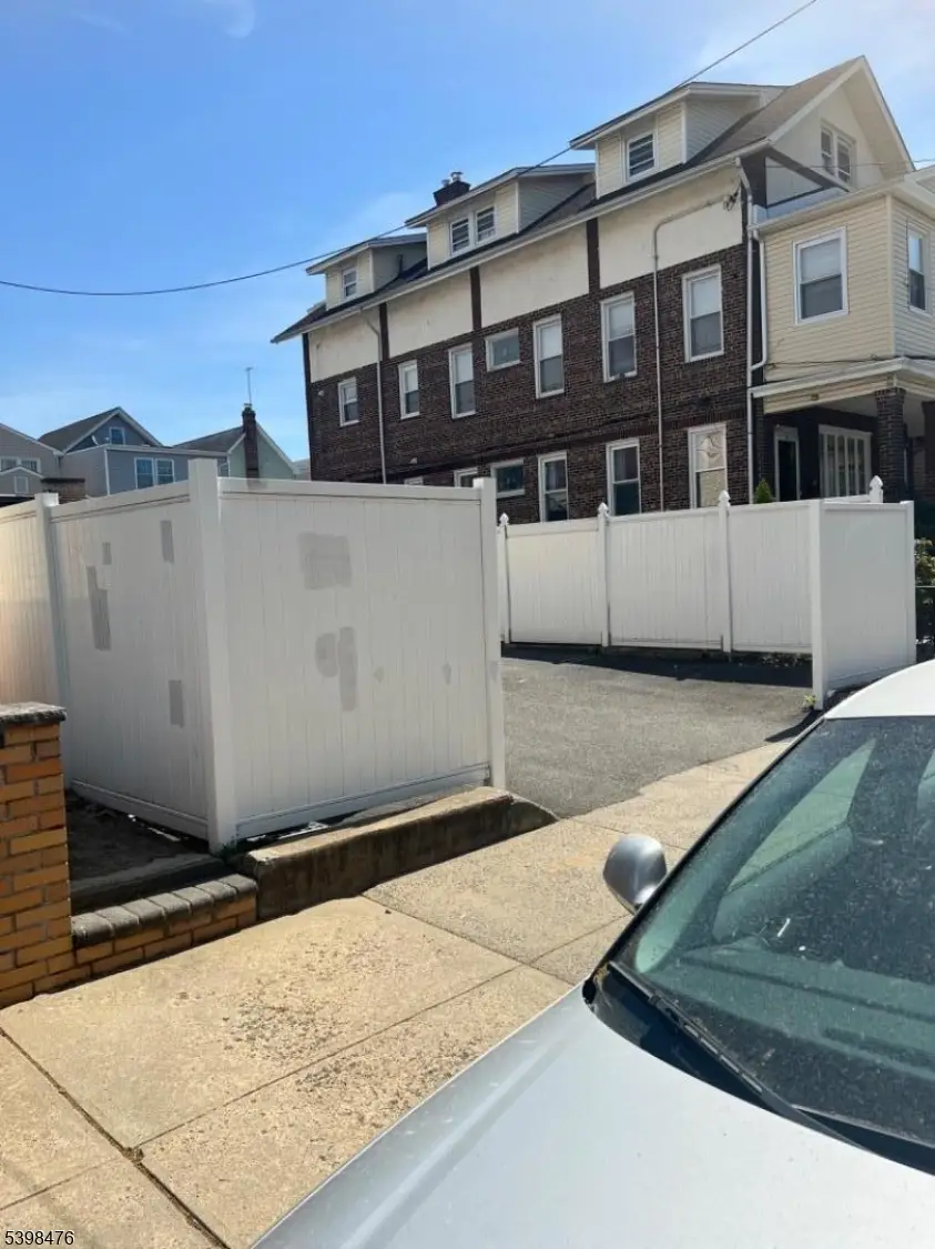 86 Bartholdi Ave, Jersey City, NJ 07305 - Image #3