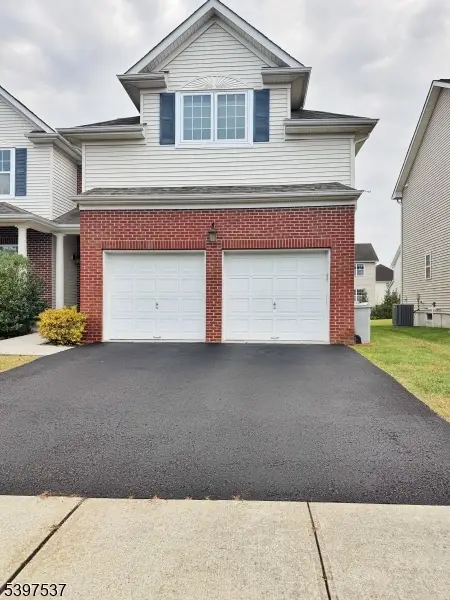 48 Willocks Cir, Franklin Twp., NJ 08873