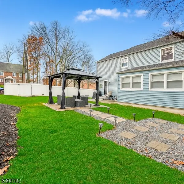 633 Woodland Ave, Plainfield, NJ 07062 - Image #2