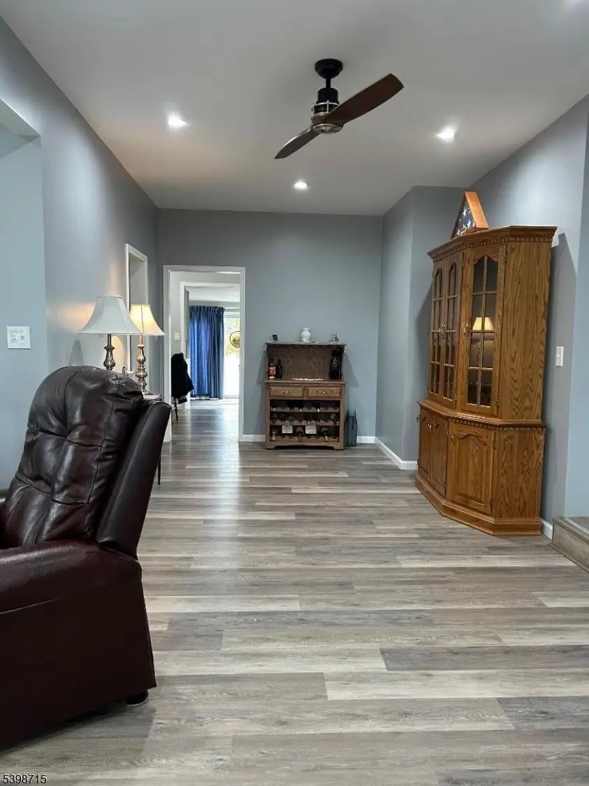 333 S 4th St, Lopatcong, NJ 08865 - Image #3