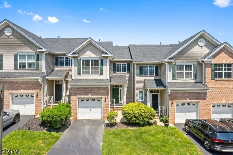 33 Kennedy Ct, Montgomery, NJ 08540 - Image #1