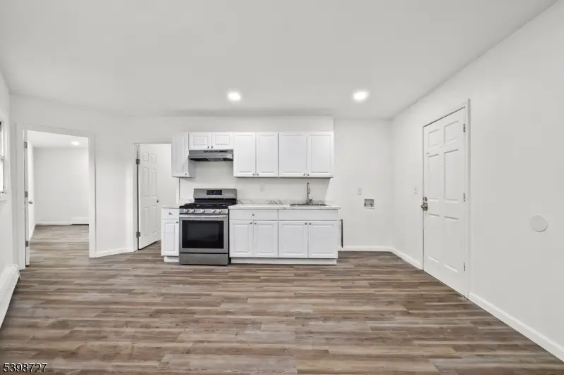 160 17th Ave, Paterson, NJ 07504 - Image #3