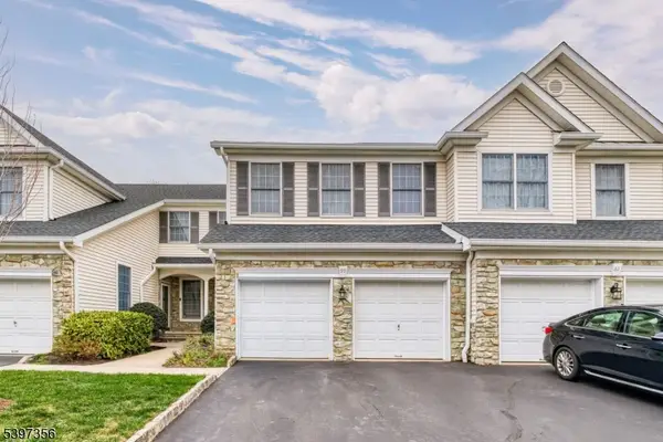 59 La Costa Dr, Clinton Twp., NJ 08801