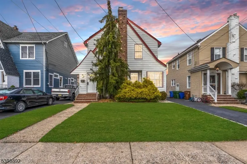 222 Yale Ter, Linden, NJ 07036 - Image #2