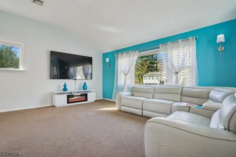 508 Hamilton Dr, Hackettstown, NJ 07840 - Image #3