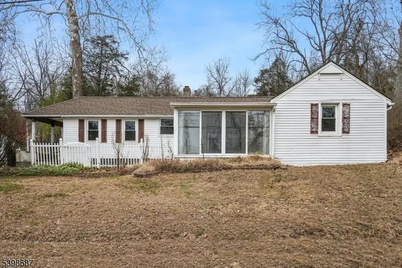 398 Riegelsville Rd, Holland, NJ 08848 - Image #3