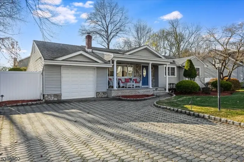 535 Roosevelt Ave, River Vale, NJ 07675 - Image #2