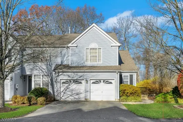 10 Rushmore Ln, Allamuchy Twp., NJ 07840