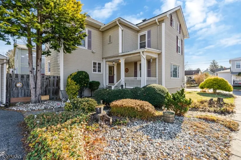 38 W Johnston St, Washington, NJ 07882 - Image #2