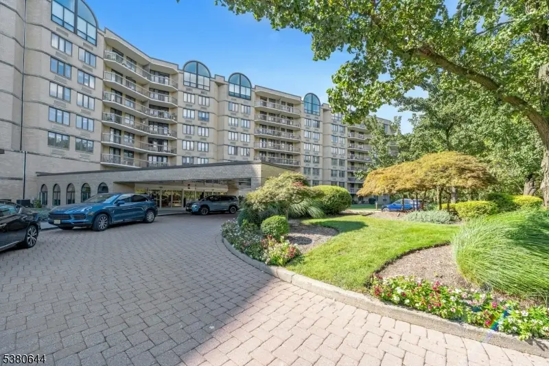 10 Smith Manor Blvd #105, West Orange, NJ 07052 - Image #1