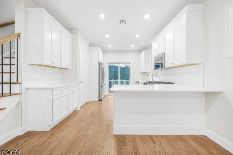 18 Birdie Ln, Boonton Township, NJ 07005 - Image #3