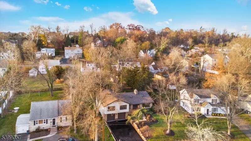 19 Park Dr, Livingston, NJ 07039 - Image #3