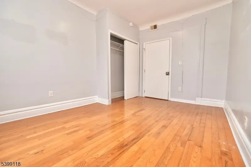 20 Stuyvesant Ave, Newark, NJ 07106 - Image #2