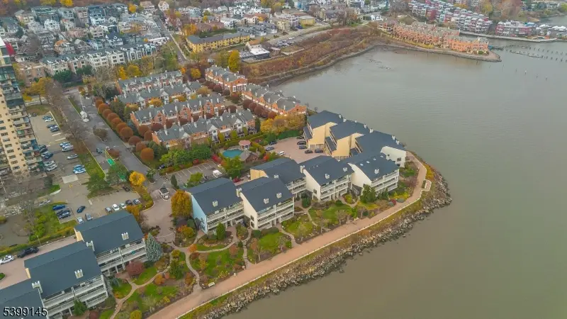 1225 River Rd #7D, Edgewater, NJ 07020 - #2