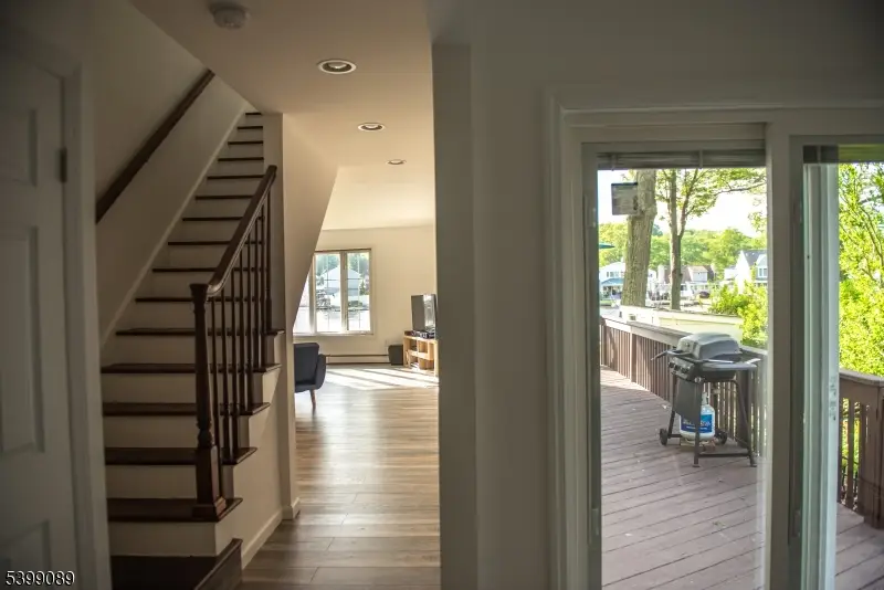 32 Mcnabb Rd, Lake Hopatcong, NJ 07849 - Image #2