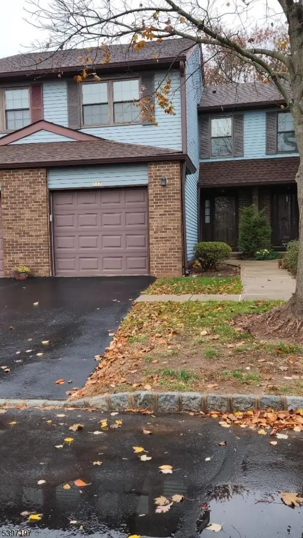 117 Bayberry Dr, Franklin Twp., NJ 08873