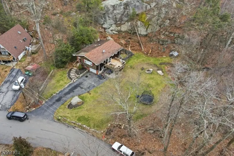 529 Tranquility Dr, Highland Lakes, NJ 07422 - Image #2