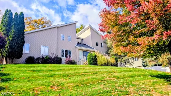 422 Mountain Way, Parsippany-Troy Hills Twp., NJ 07950