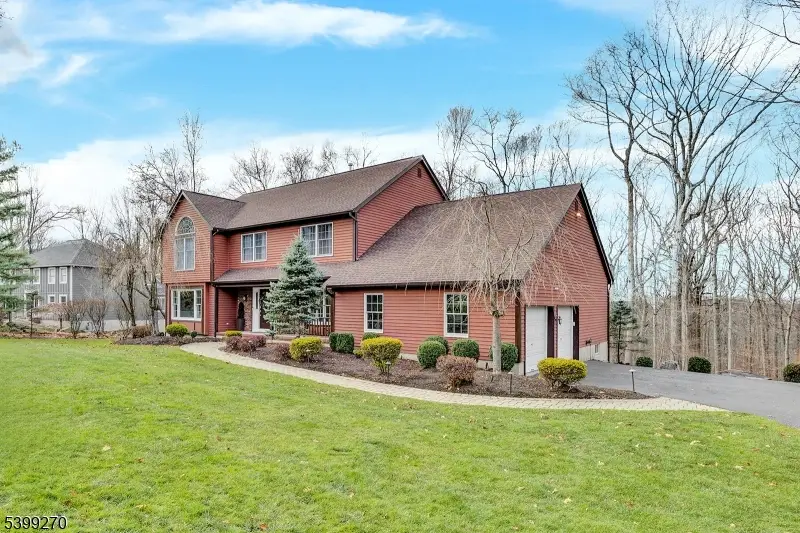 17 Knollwood Ter, Randolph, NJ 07869 - Image #2