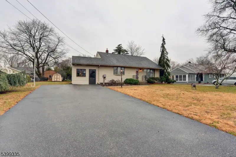 7 Parsons Rd, Lincoln Park, NJ 07035 - Image #2