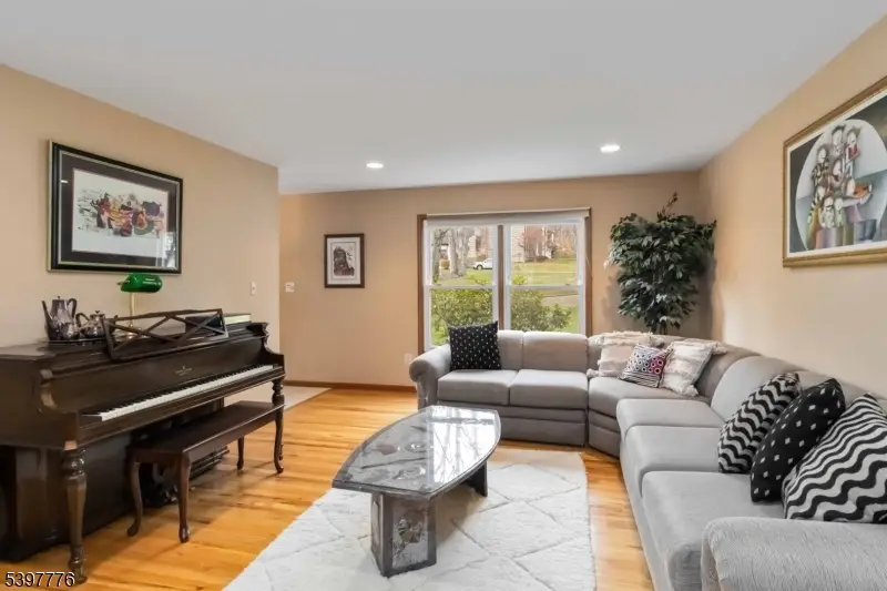 7 Drake Ct, Randolph, NJ 07869 - Image #3