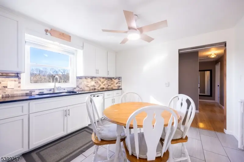 55 Robbins Rd, Branchburg, NJ 08876 - Image #2