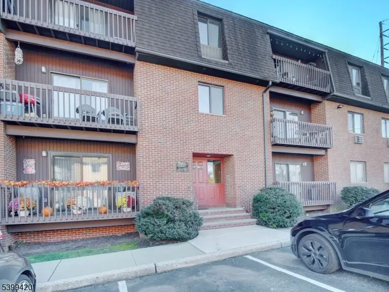 730 Mill St #F15, Belleville, NJ 07109 - Image #2