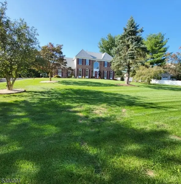 421 Thomas Stewart Way, Stewartsville, NJ 08886 - Image #2