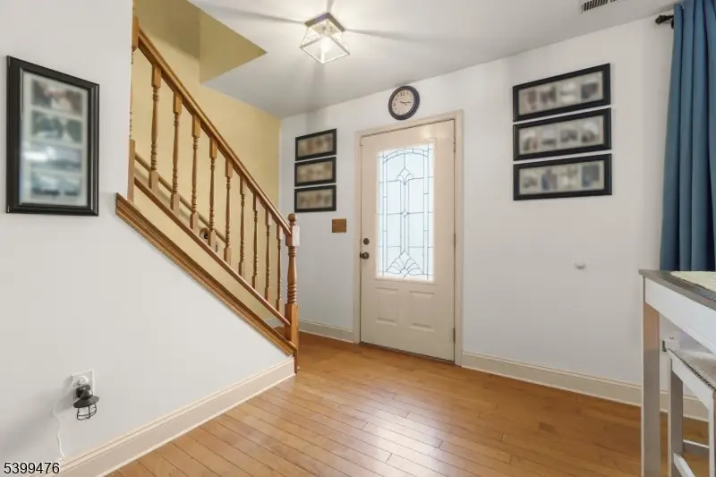 8 Orangewood Ln, Burlington Township, NJ 08016 - Image #3