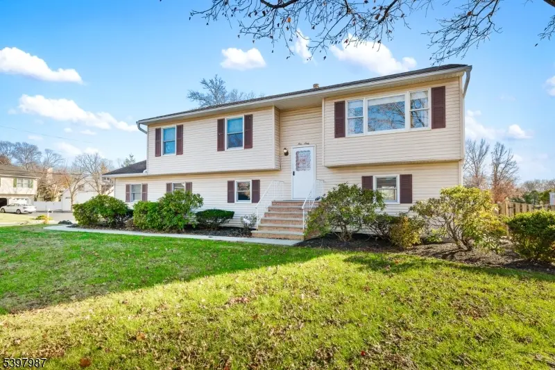 160 Matis St, South Plainfield, NJ 07080 - Image #2