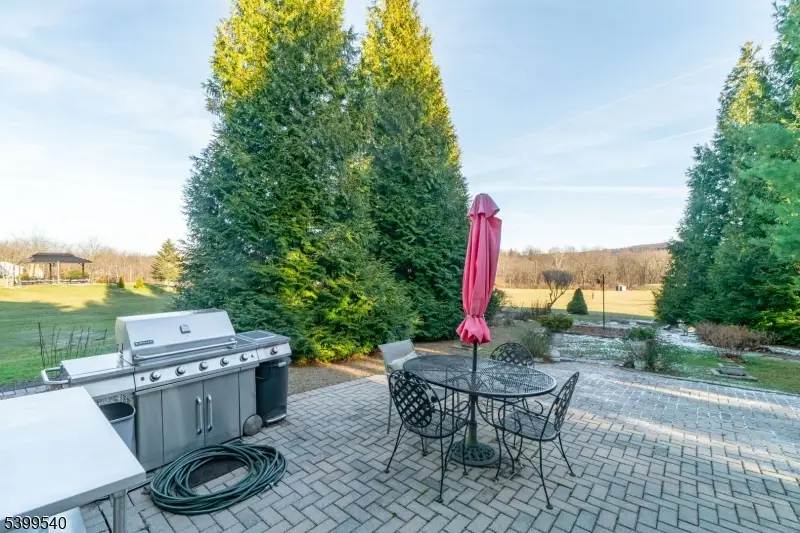 20 Riddle Court, Asbury, NJ 08802 - Image #2