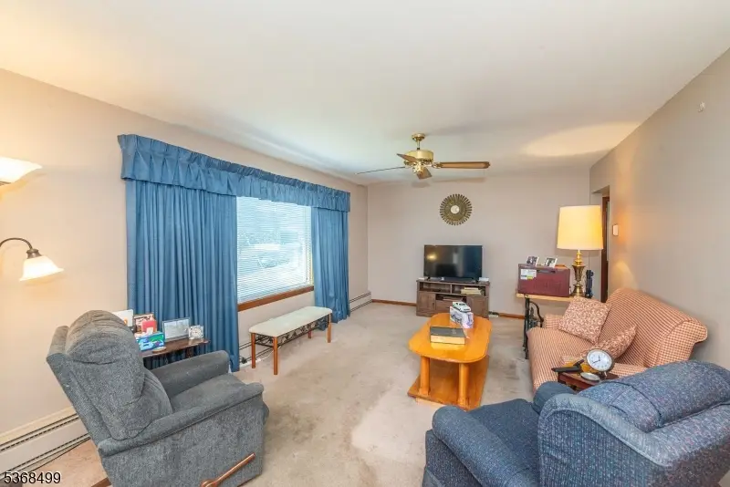 1 Mekeel Dr, Roxbury Township, NJ 07876 - Image #3