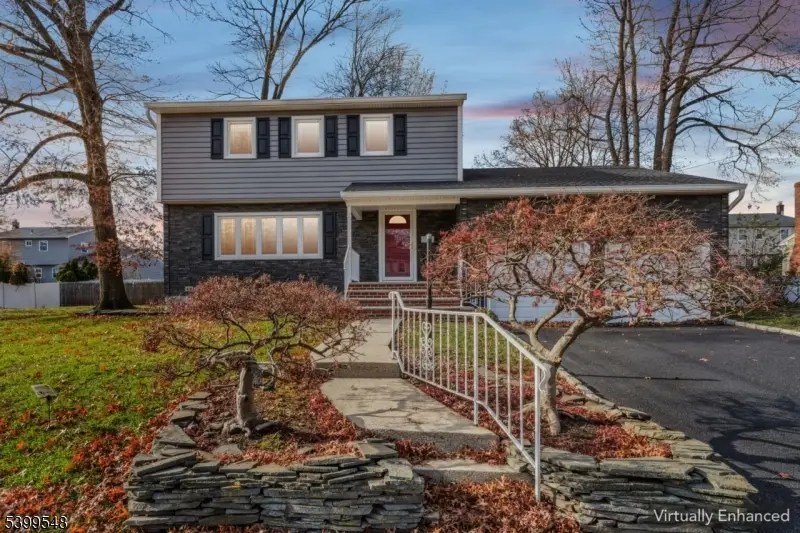 8 Periwinkle Pl, Colonia, NJ 07067 - Image #1