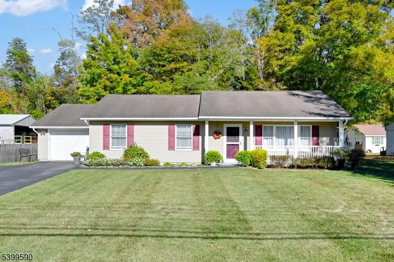 15 Fairview Ave, Hamburg, NJ 07419 - Image #2
