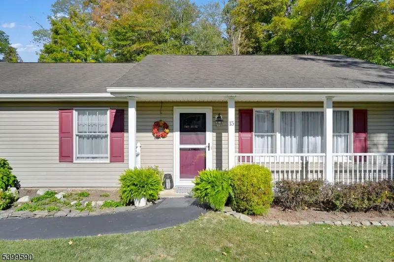 15 Fairview Ave, Hamburg, NJ 07419 - Image #3