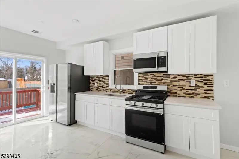 858 Lyons Ave, Irvington, NJ 07111 - #3