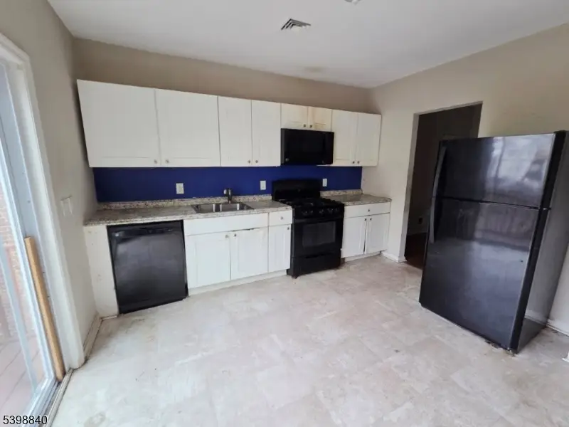 541 Fulton St, Elizabeth, NJ 07206 - Image #2